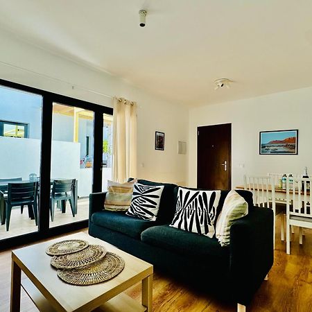 Villa Patricia By Vulcano Homes Costa Teguise Eksteriør bilde