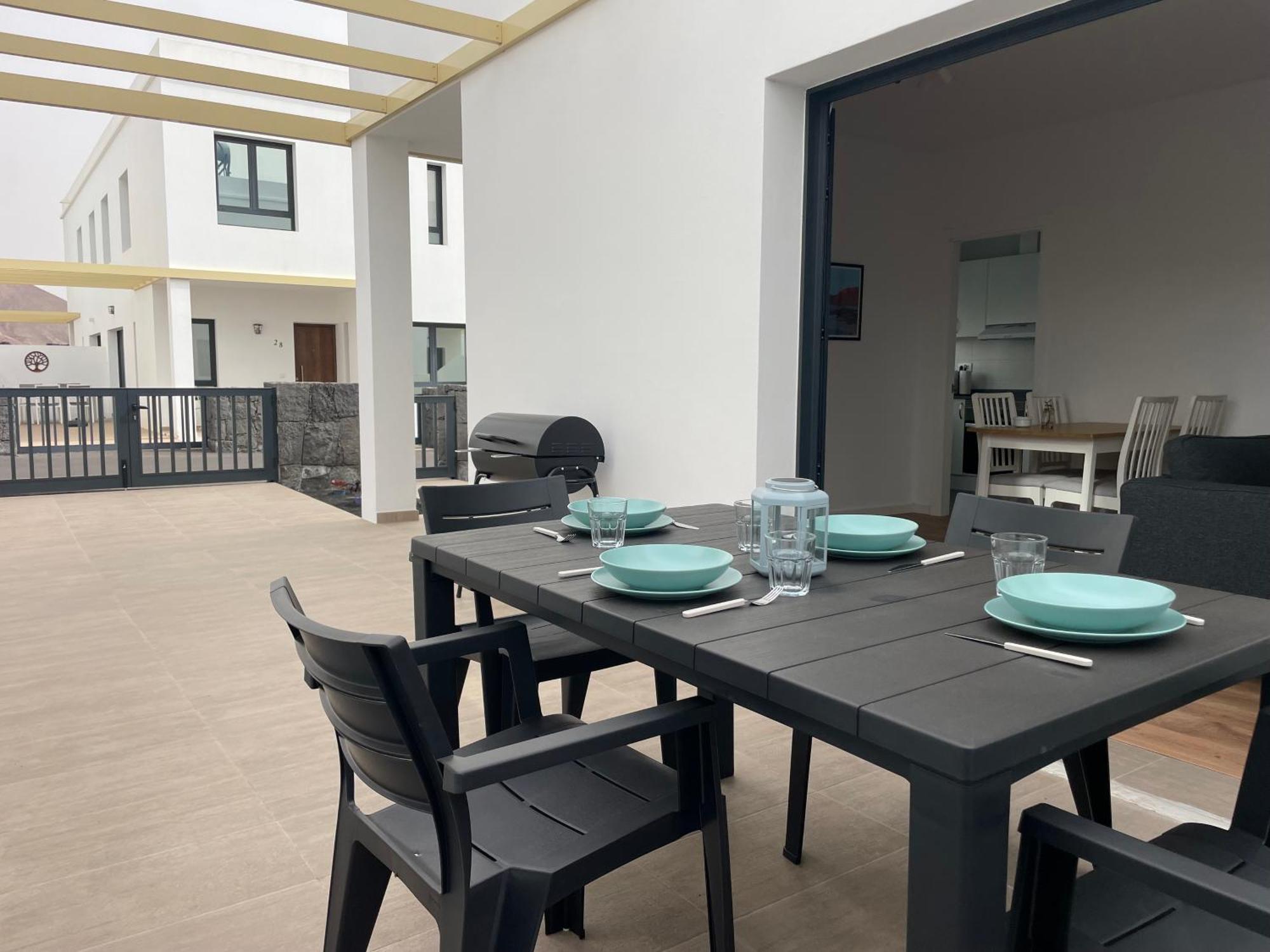 Villa Patricia By Vulcano Homes Costa Teguise Eksteriør bilde